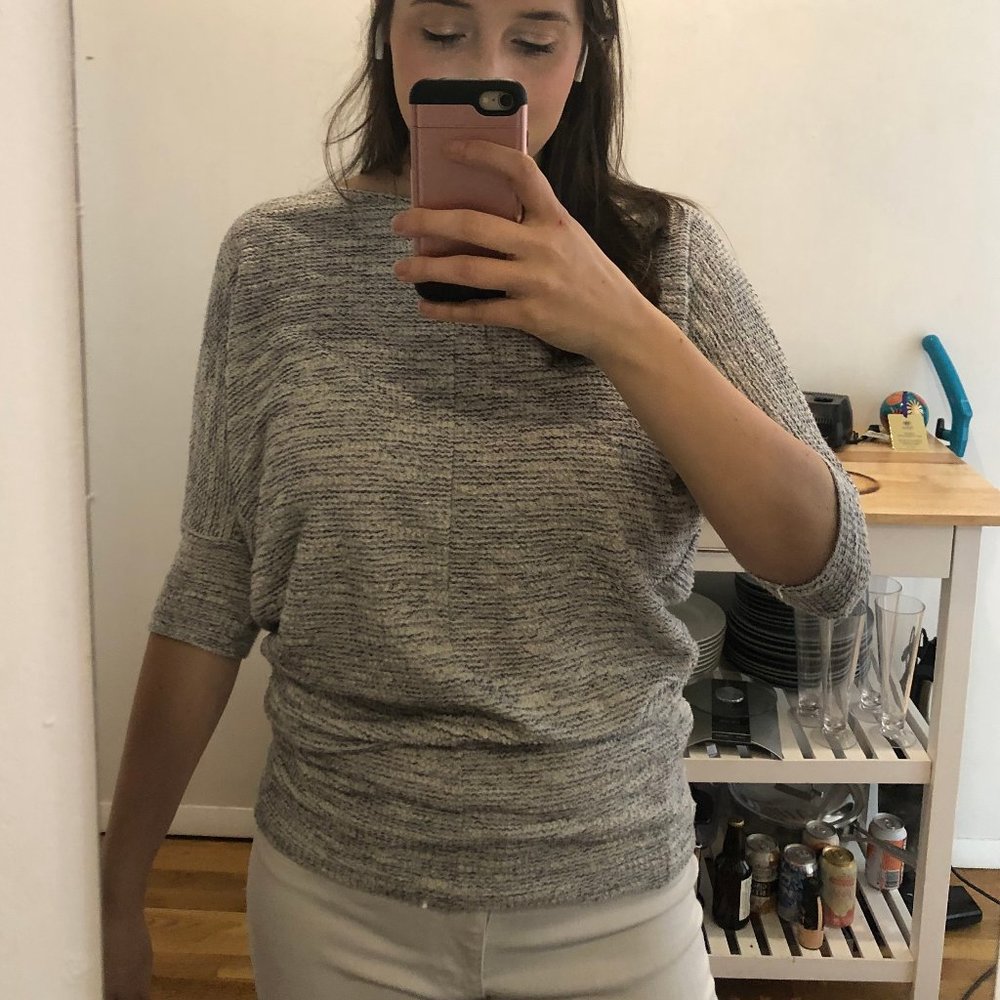 GRAHAM & SPENCER Knit Sweater/Top
